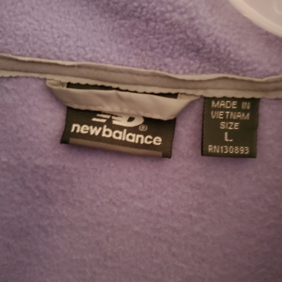 New Balance Fleece Lavender and Gray Sweater - Picture 4 of 5